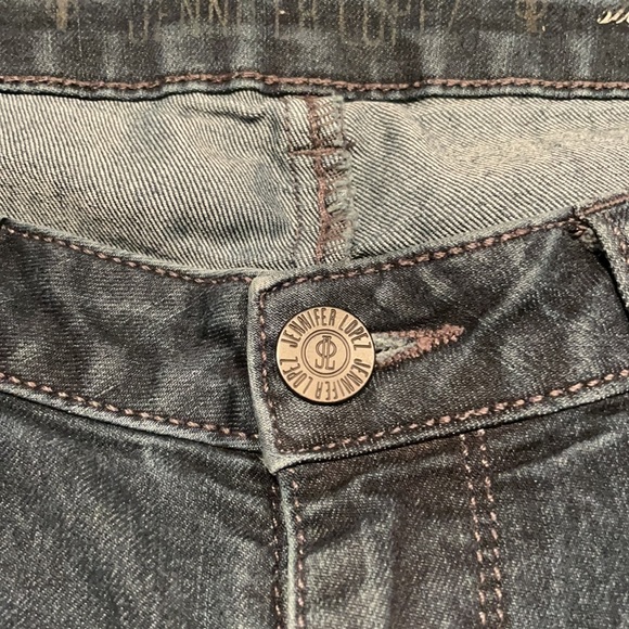 Jennifer Lopez Jeans Size 8 - Picture 3 of 5